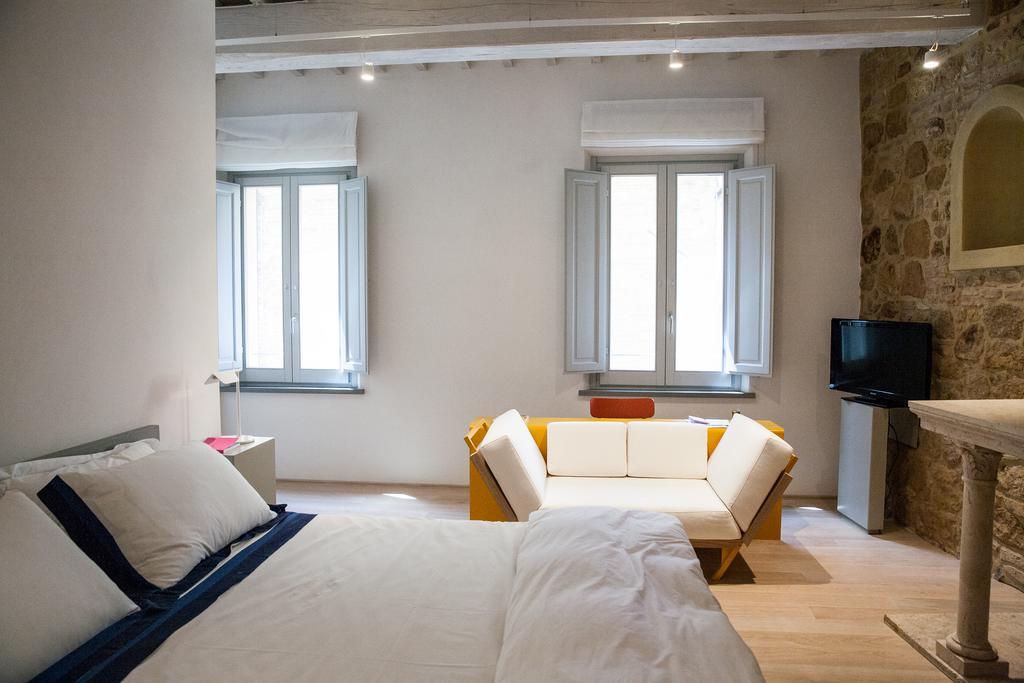 La Bandita Townhouse П'єнца Номер фото